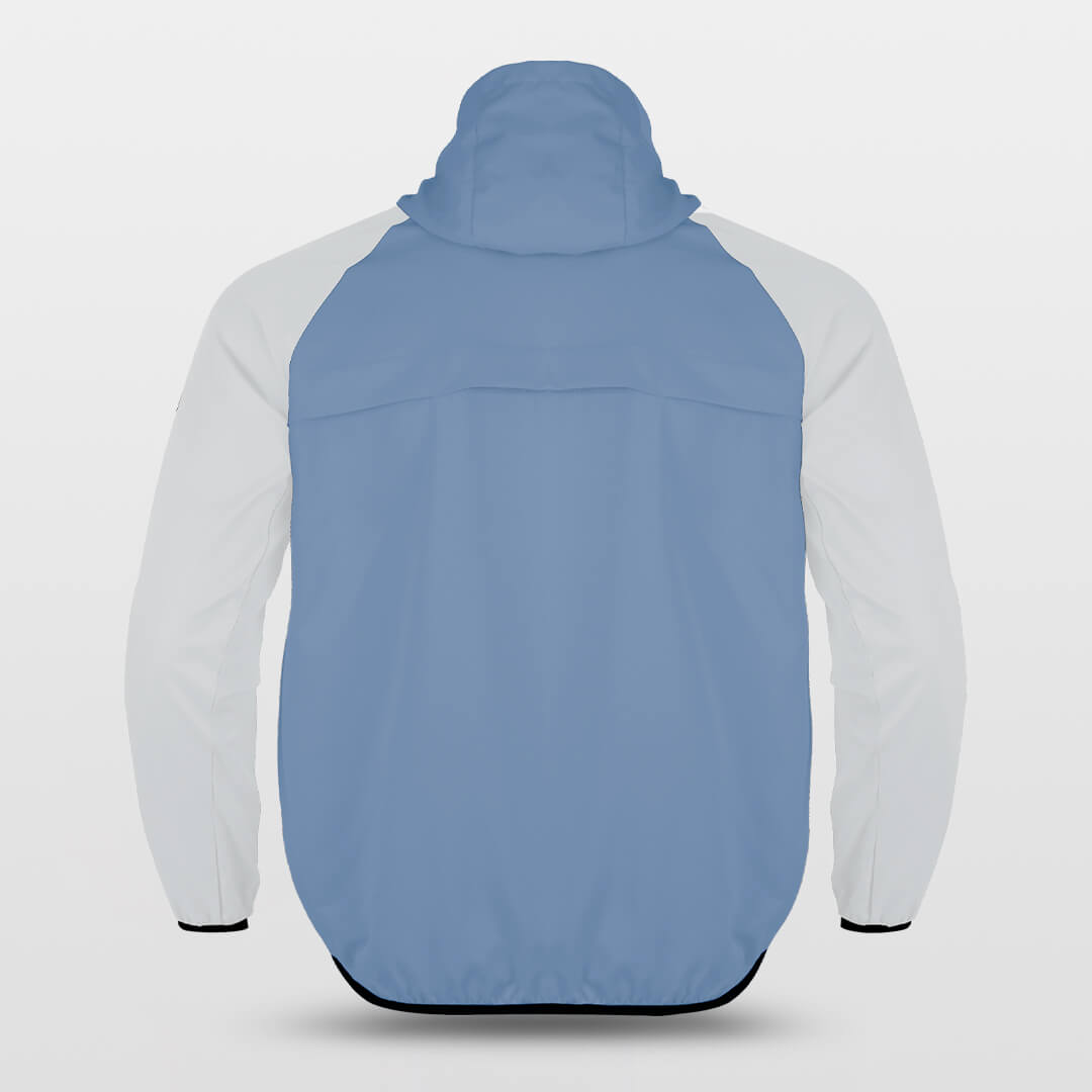 青いフード付きスポーツジャケット